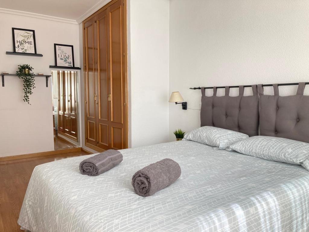 Apartamento Grande, 2 Dormitorios, Garaje Gratis Madri Exterior foto