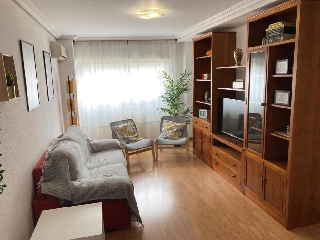 Apartamento Grande, 2 Dormitorios, Garaje Gratis Madri Exterior foto