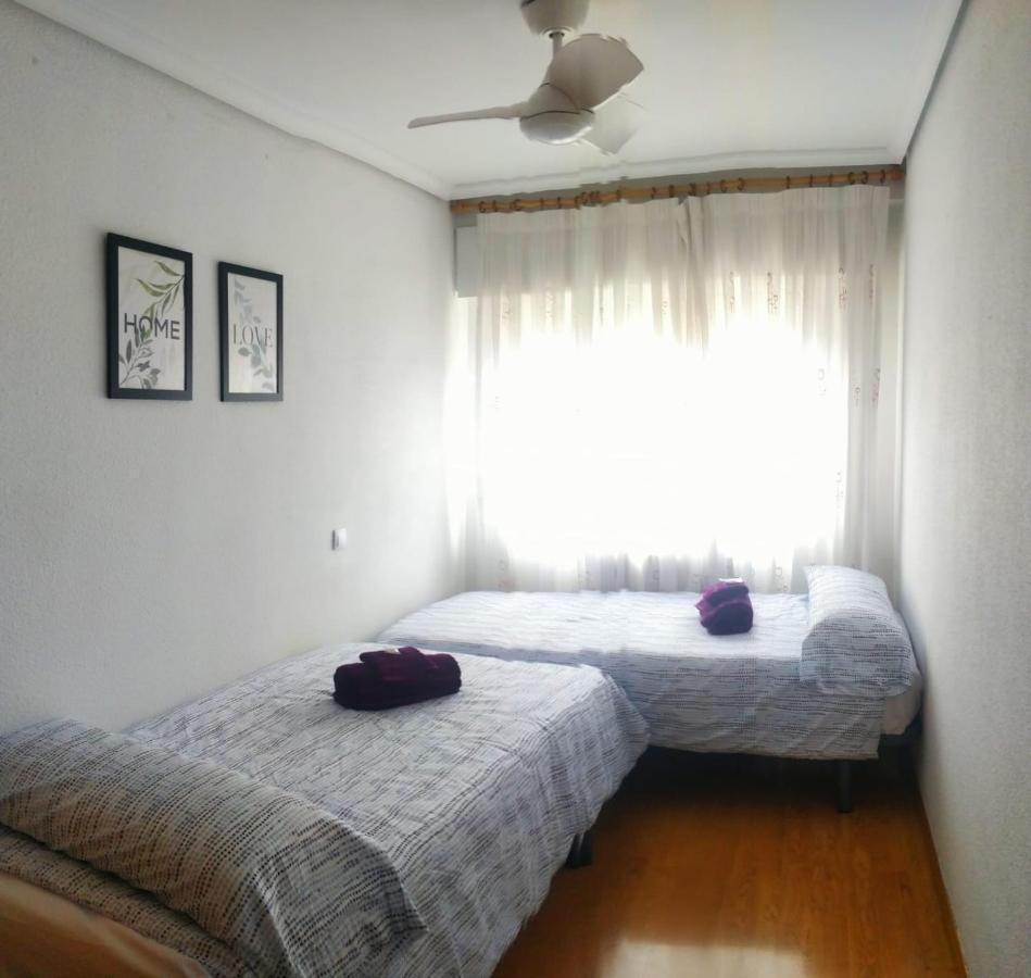 Apartamento Grande, 2 Dormitorios, Garaje Gratis Madri Exterior foto